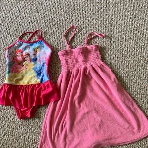 Kis’s swimming suit